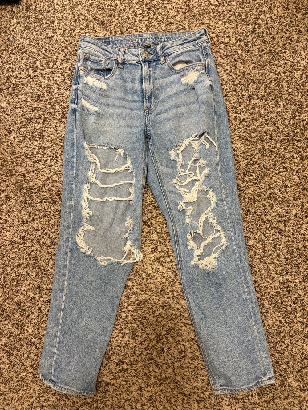 American Eagle Outfitters Light Blue Distressed Mom Jeans